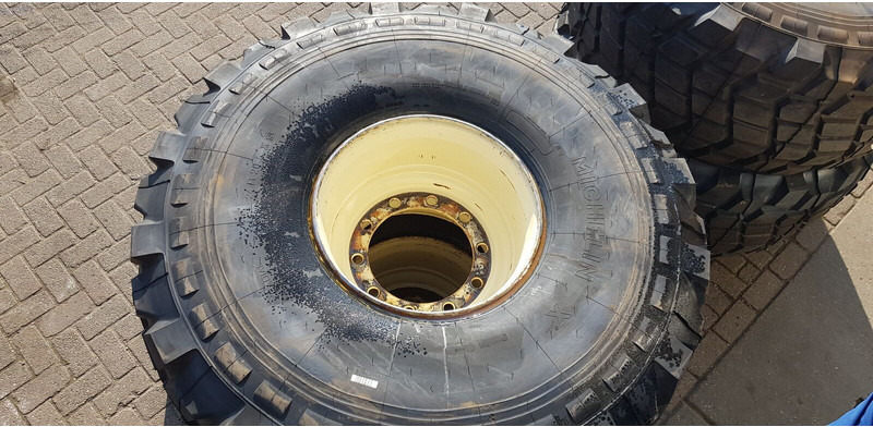 Michelin 24 20.5 xs - Wheels and tires: picture 2 Michelin 24 20.5 xs - Wheels and tires: picture 2