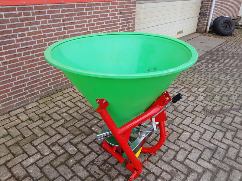Onbekend PROMAR - Sand/ Salt spreader: picture 4 Onbekend PROMAR - Sand/ Salt spreader: picture 4