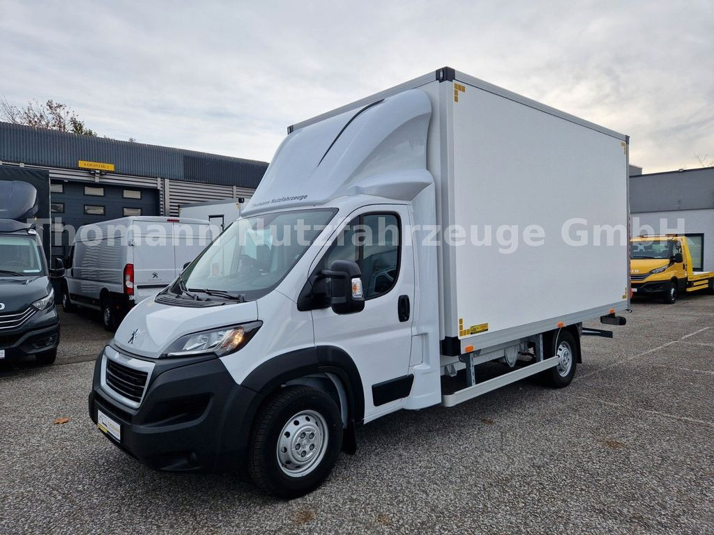 Peugeot Boxer Koffer Premium Ladebordwand 750Kg Peugeot Boxer Koffer Premium Ladebordwand 750Kg - Closed box van: picture 2 Peugeot Boxer Koffer Premium Ladebordwand 750Kg Peugeot Boxer Koffer Premium Ladebordwand 750Kg - Closed box van: picture 2