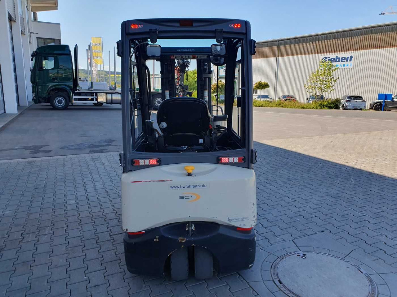 Crown SCT6020-1.3 /Triplex: 4.30m /Batterie 2020 - Electric forklift: picture 5 Crown SCT6020-1.3 /Triplex: 4.30m /Batterie 2020 - Electric forklift: picture 5