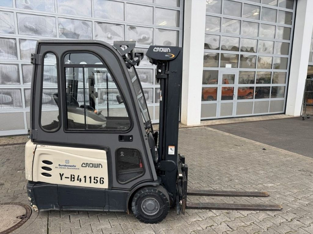 Crown SCT6020-1.3 / Triplex 4,3m / Batterie 06/2020 - Electric forklift: picture 2 Crown SCT6020-1.3 / Triplex 4,3m / Batterie 06/2020 - Electric forklift: picture 2