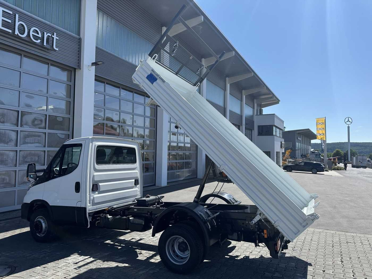 Tipper van Iveco Daily 60C18H Kipper *R3.450mm*Kamera*2xAHK*: picture 7 Tipper van Iveco Daily 60C18H Kipper *R3.450mm*Kamera*2xAHK*: picture 7