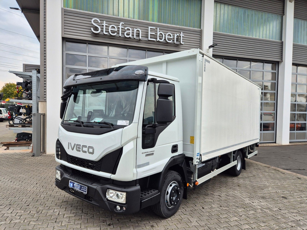 Iveco Eurocargo ML120EL25/P Böse Schiebeplanen LBW AHK - Beverage truck: picture 1 Iveco Eurocargo ML120EL25/P Böse Schiebeplanen LBW AHK - Beverage truck: picture 1
