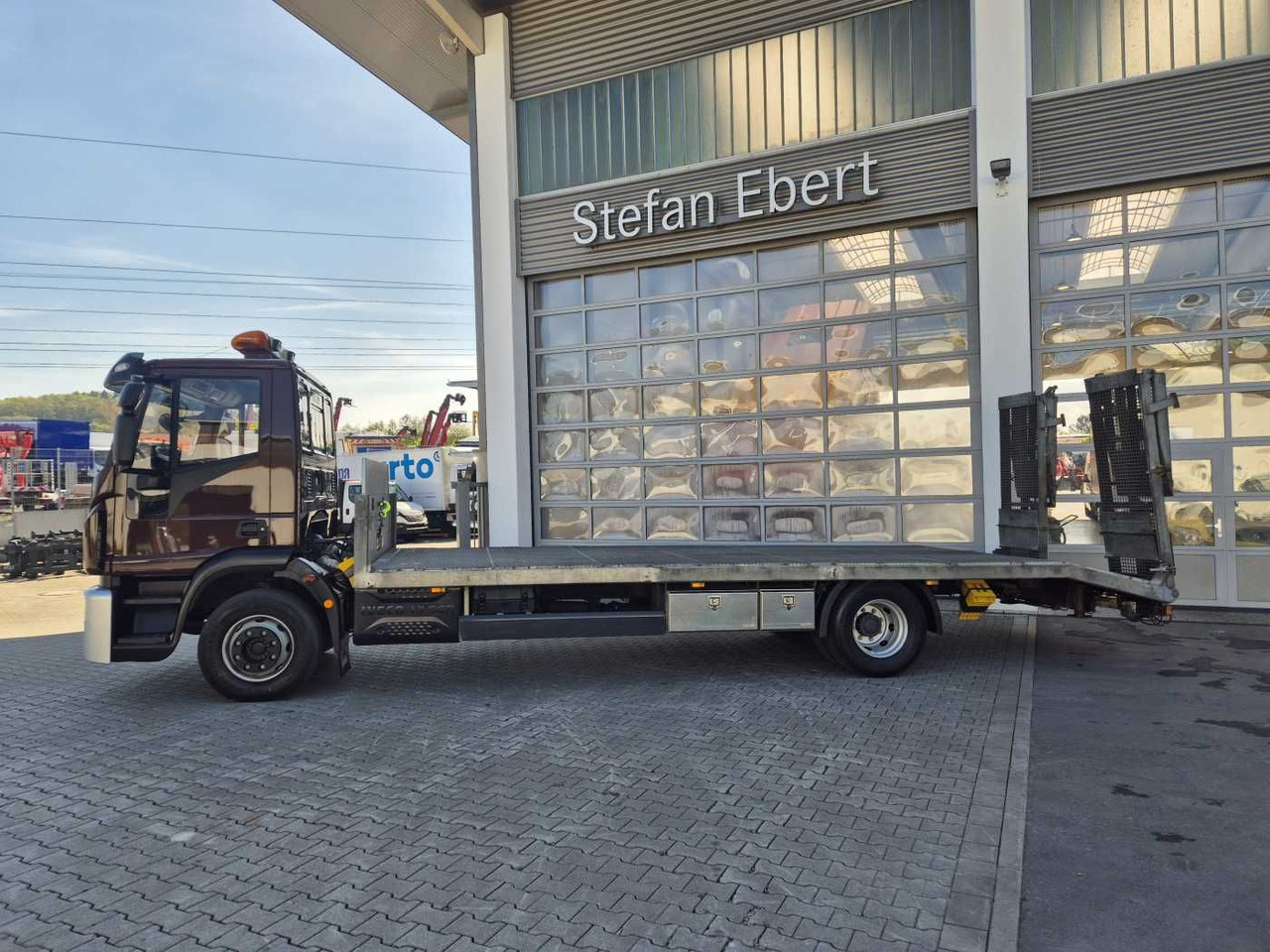 Iveco Eurocargo ML140E25/P Maschinentransporter Winde - Autotransporter truck: picture 4 Iveco Eurocargo ML140E25/P Maschinentransporter Winde - Autotransporter truck: picture 4