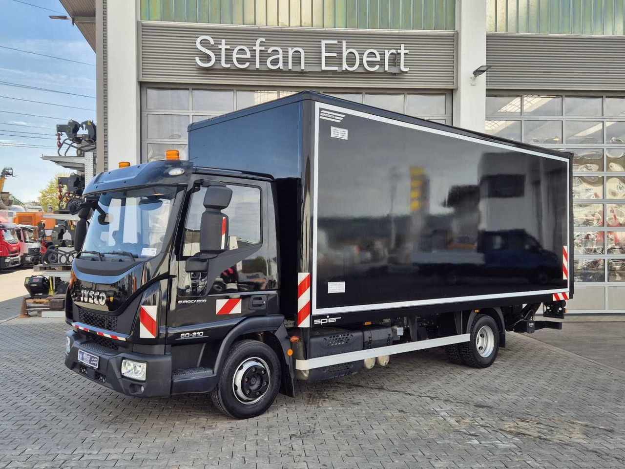 Iveco Eurocargo ML80E21/P LBW Bär 1.500kg 2x AHK - Closed box van: picture 2 Iveco Eurocargo ML80E21/P LBW Bär 1.500kg 2x AHK - Closed box van: picture 2