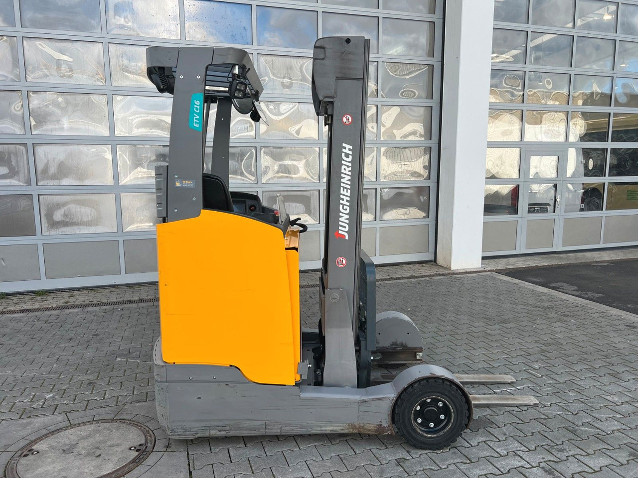 Jungheinrich ETV C16 / Triplex 5.72m / SS / nur 3.228h / 2016 - Reach truck: picture 3 Jungheinrich ETV C16 / Triplex 5.72m / SS / nur 3.228h / 2016 - Reach truck: picture 3
