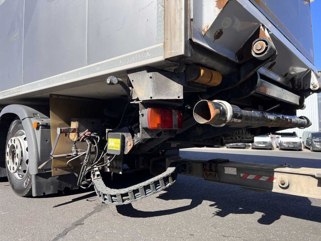Refrigerator truck MAN TGS 26.440 6x2 BL LBW 2.000kg Carrier Supra 850: picture 10