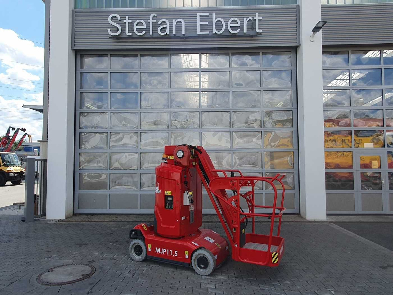 Magni MJP11.5 / Mastbühne / 11,2m! / nur 49h! - Truck with aerial platform: picture 1 Magni MJP11.5 / Mastbühne / 11,2m! / nur 49h! - Truck with aerial platform: picture 1