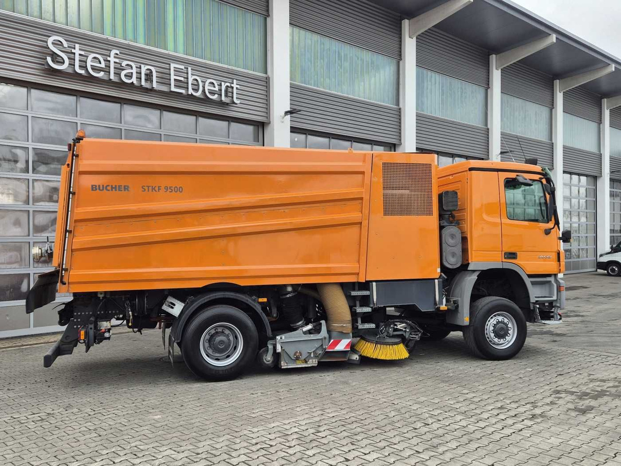 Mercedes-Benz Actros 2032 A 4x4 Bucher STKF 9500 Airport 30x leasing Mercedes-Benz Actros 2032 A 4x4 Bucher STKF 9500 Airport 30x: picture 6