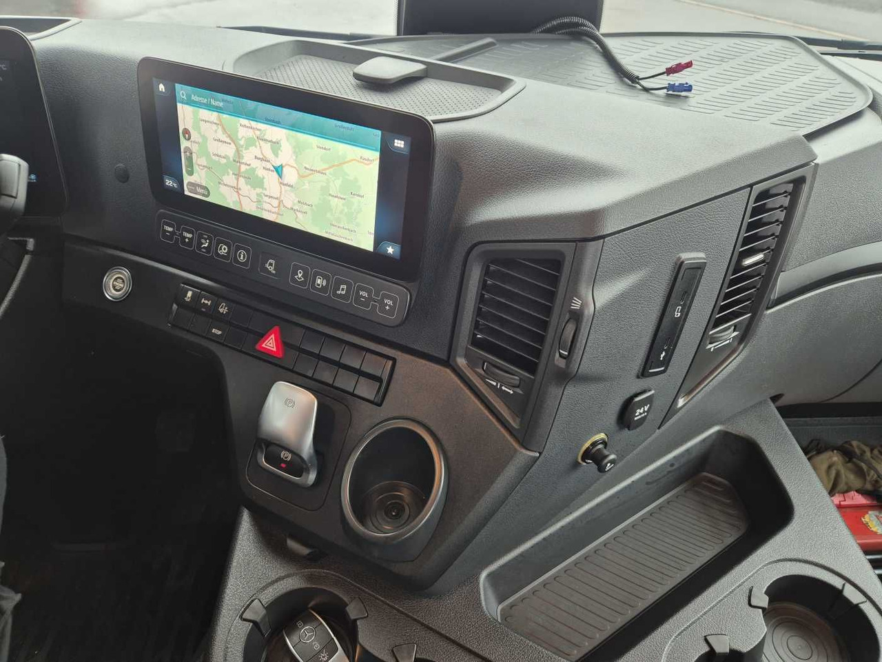 Tipper Mercedes-Benz Arocs 2543 L 6x2/4 Hiab TS 2018 TAZ Funk: picture 14 Tipper Mercedes-Benz Arocs 2543 L 6x2/4 Hiab TS 2018 TAZ Funk: picture 14