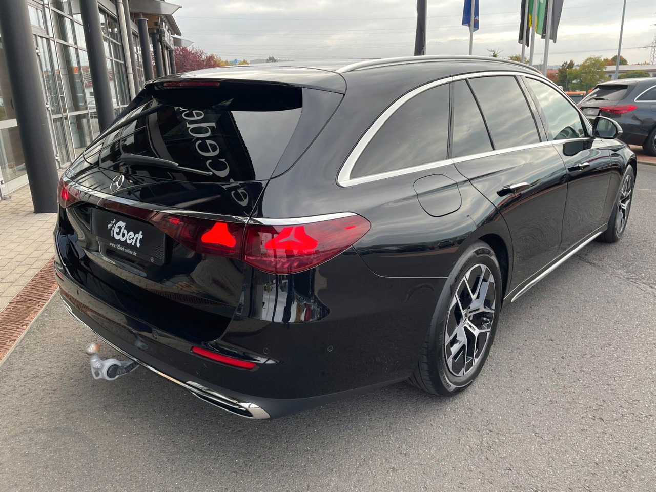 Mercedes-Benz E 220 d T Exclusive Nappa+AHK+360°+Burm+Sitzklim - Station wagon: picture 5 Mercedes-Benz E 220 d T Exclusive Nappa+AHK+360°+Burm+Sitzklim - Station wagon: picture 5