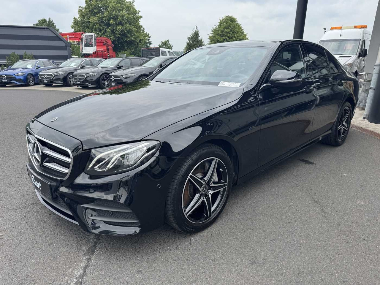 Mercedes-Benz E 300de 9G AMG+Pano+Memory+Ambiente+ RFK+Night - Sedan: picture 2 Mercedes-Benz E 300de 9G AMG+Pano+Memory+Ambiente+ RFK+Night - Sedan: picture 2