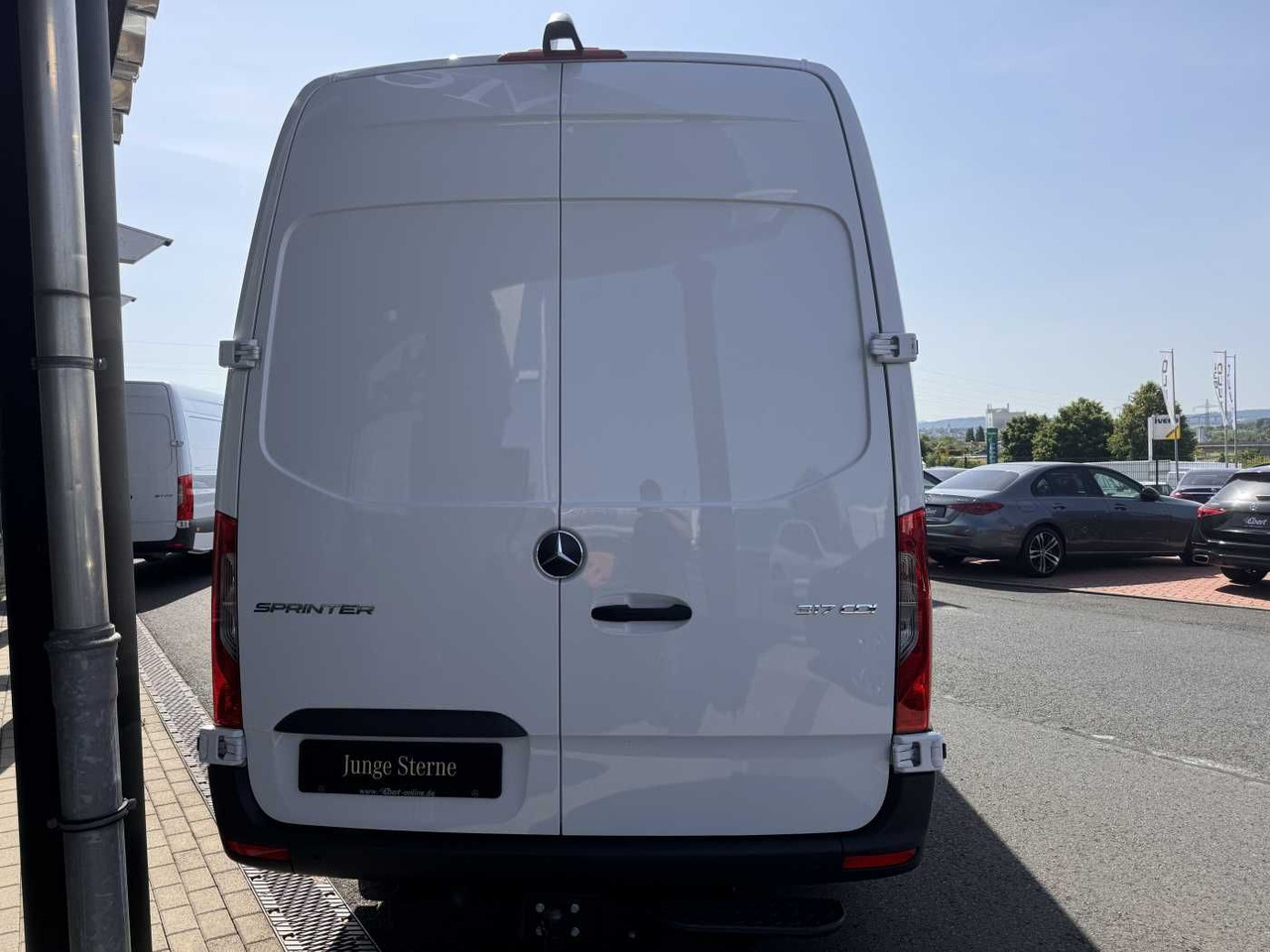 Mercedes-Benz Sprinter 317 CDI 4325 9G AHK3,5 Klima 360 SHZ - Panel van: picture 5 Mercedes-Benz Sprinter 317 CDI 4325 9G AHK3,5 Klima 360 SHZ - Panel van: picture 5