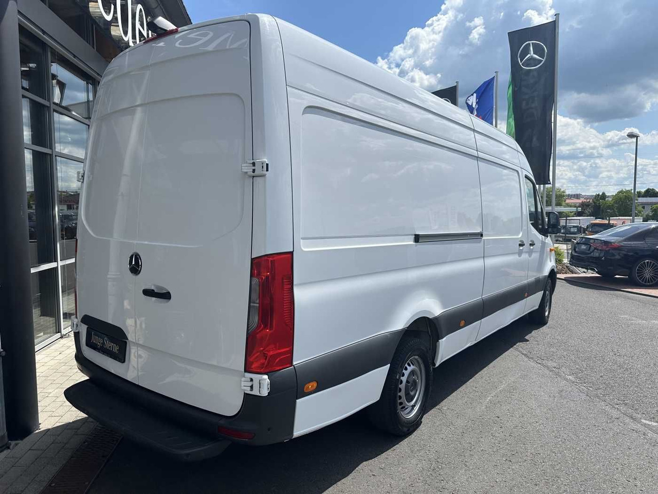 Mercedes-Benz Sprinter 317 CDI 4325 Klima 360 Schwing SHZ MBUX - Panel van: picture 4 Mercedes-Benz Sprinter 317 CDI 4325 Klima 360 Schwing SHZ MBUX - Panel van: picture 4