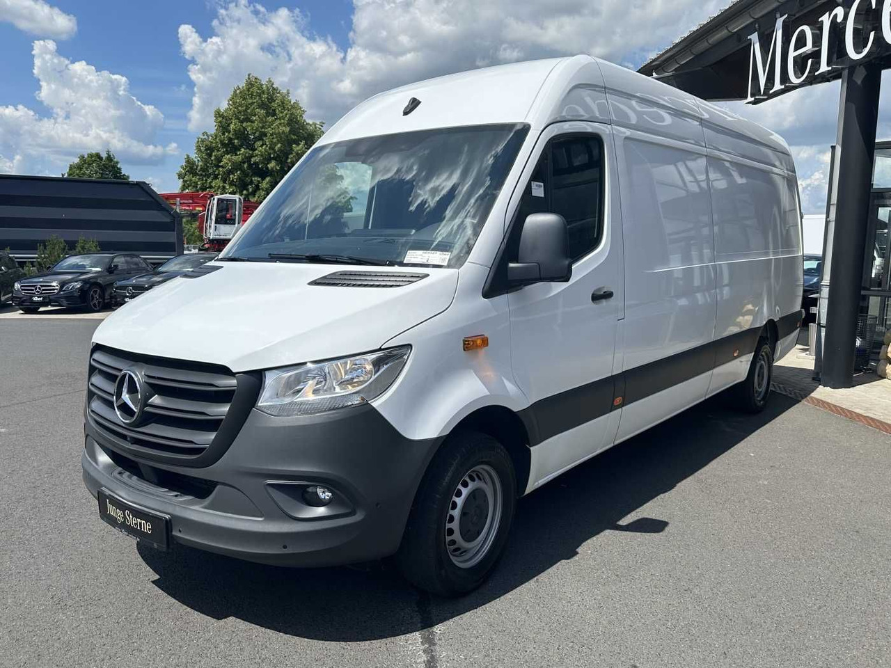 Mercedes-Benz Sprinter 317 CDI 4325 Klima 360 Schwing SHZ MBUX - Panel van: picture 3 Mercedes-Benz Sprinter 317 CDI 4325 Klima 360 Schwing SHZ MBUX - Panel van: picture 3