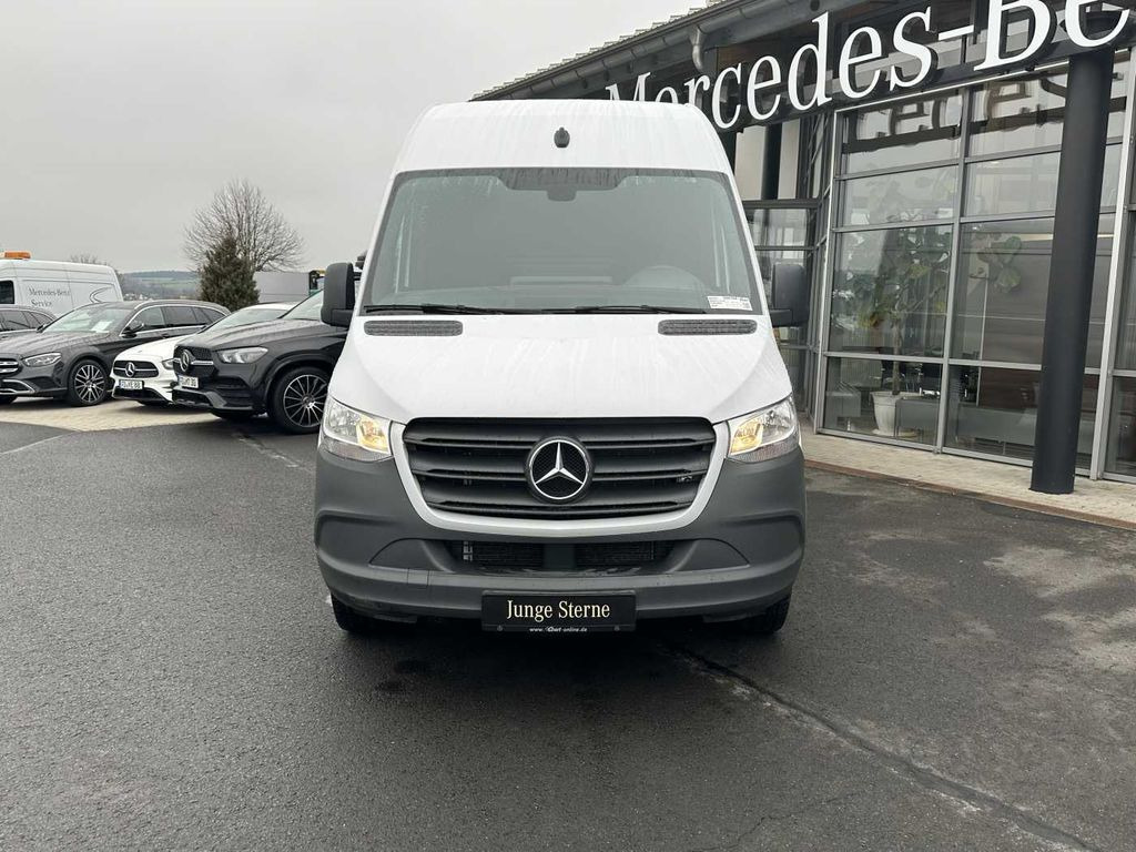 Mercedes-Benz Sprinter 317 CDI 4325 Klima Kamera MBUX10' AHK - Panel van: picture 2 Mercedes-Benz Sprinter 317 CDI 4325 Klima Kamera MBUX10' AHK - Panel van: picture 2
