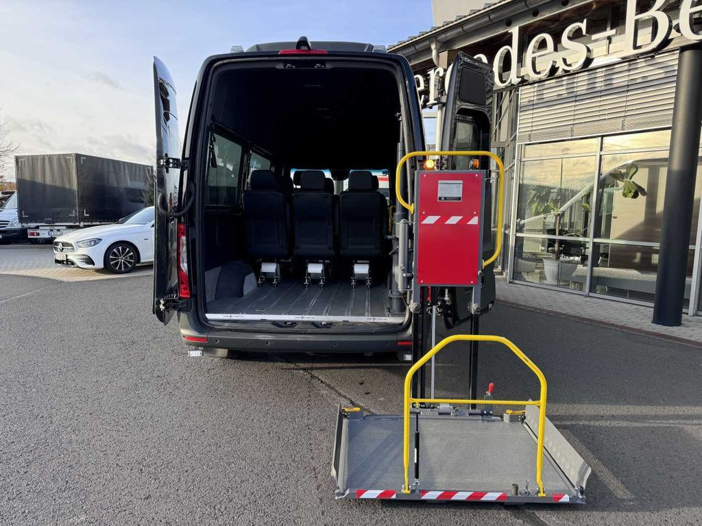 Mercedes-Benz Sprinter 317 CDI Rollstuhl-/Behinderten-Lift AMF - Ambulance: picture 2 Mercedes-Benz Sprinter 317 CDI Rollstuhl-/Behinderten-Lift AMF - Ambulance: picture 2