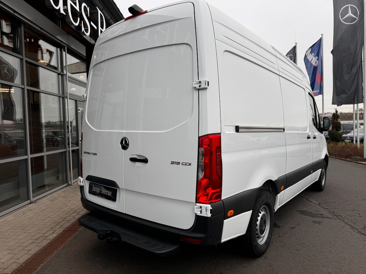 Mercedes-Benz Sprinter 319 CDI 3665 Klima Kamera AHK - Panel van: picture 4 Mercedes-Benz Sprinter 319 CDI 3665 Klima Kamera AHK - Panel van: picture 4