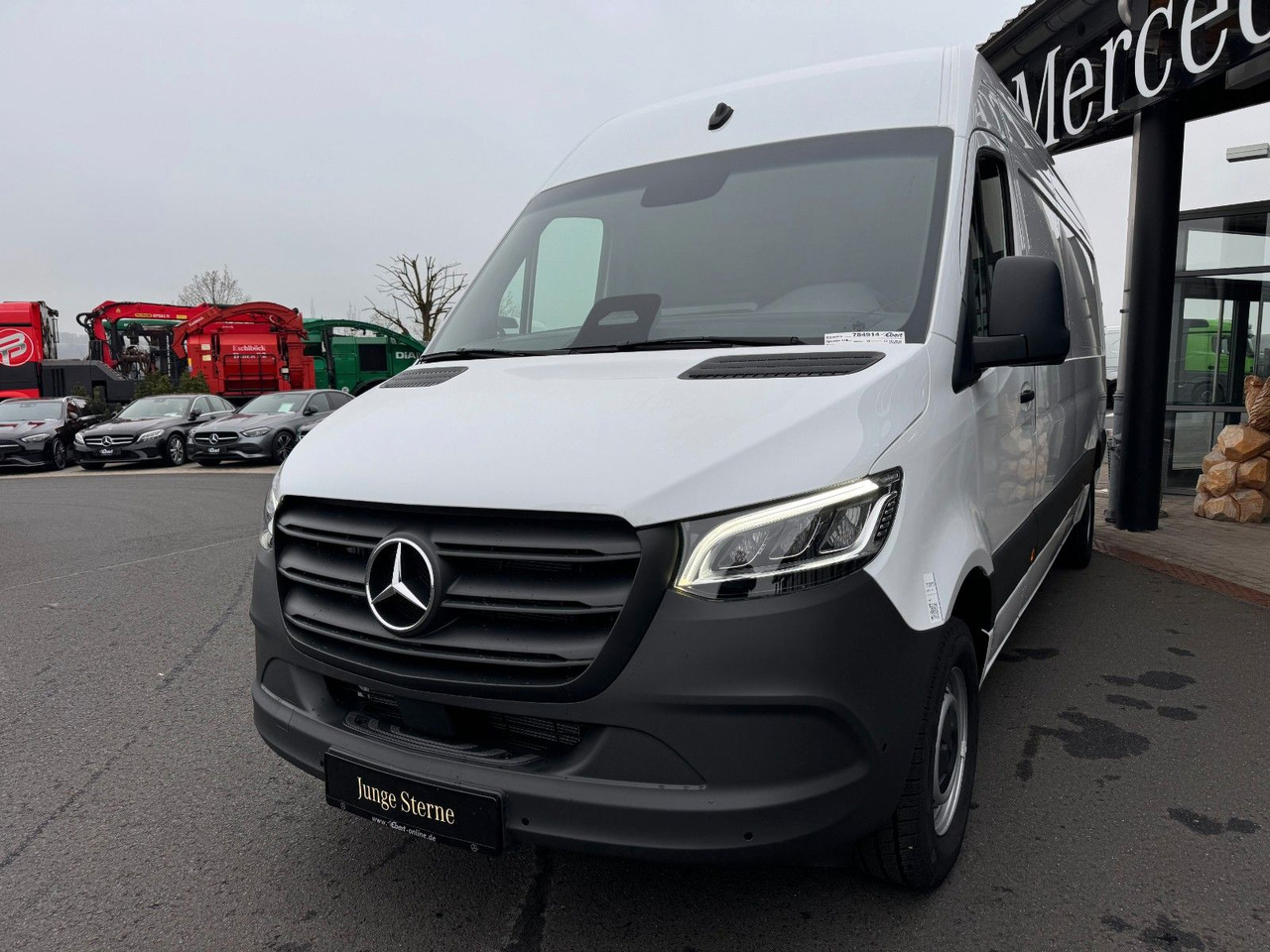 Mercedes-Benz Sprinter 319 CDI 4325 LED MBUX SHZ AHK - Panel van: picture 3 Mercedes-Benz Sprinter 319 CDI 4325 LED MBUX SHZ AHK - Panel van: picture 3