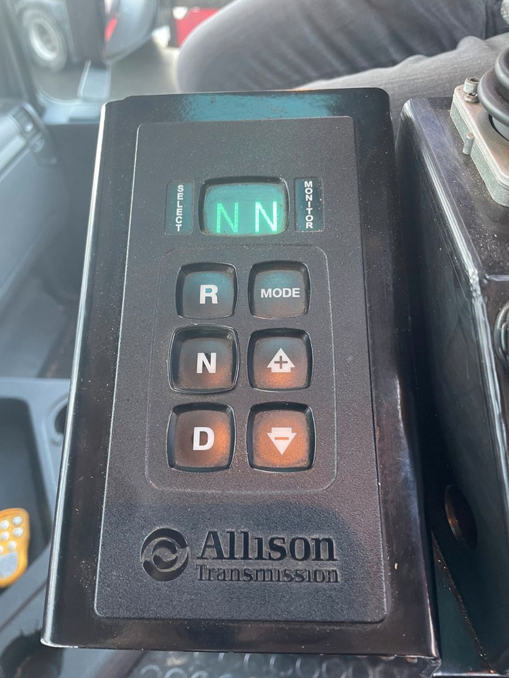 Logging truck, Crane truck Mercedes-Benz TUROX 8x8 Eschlböck Biber 92 Holzhacker / 1.512h: picture 25 Logging truck, Crane truck Mercedes-Benz TUROX 8x8 Eschlböck Biber 92 Holzhacker / 1.512h: picture 25