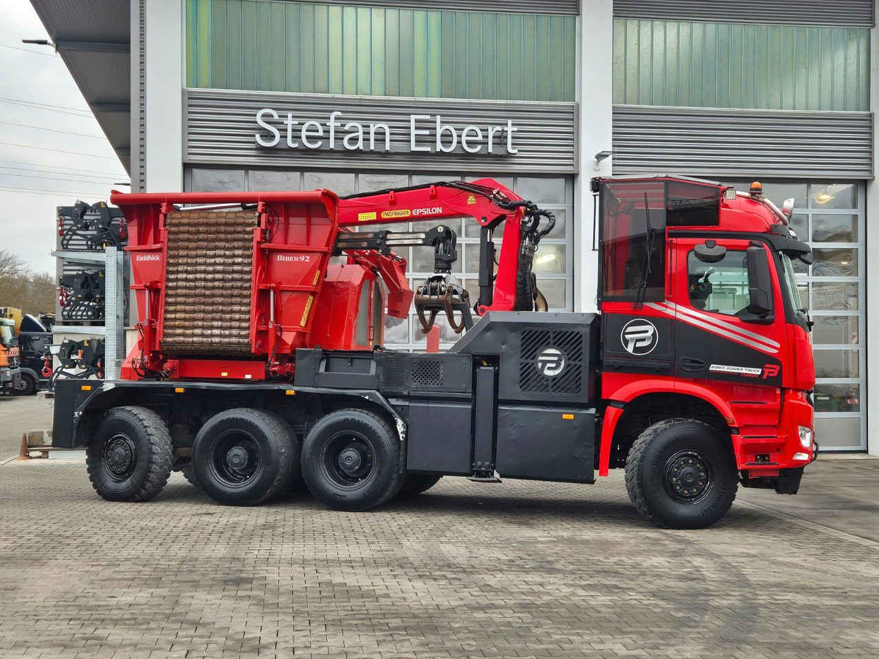 Logging truck, Crane truck Mercedes-Benz TUROX 8x8 Eschlböck Biber 92 Holzhacker / 1.512h: picture 6 Logging truck, Crane truck Mercedes-Benz TUROX 8x8 Eschlböck Biber 92 Holzhacker / 1.512h: picture 6