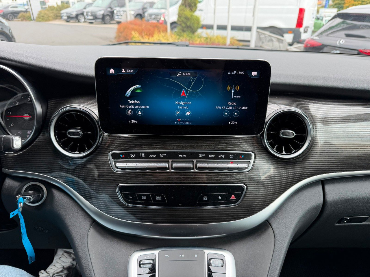 Passenger van Mercedes-Benz V 250 AVANTGARDE ED AHK Tisch 6Sitze: picture 22 Passenger van Mercedes-Benz V 250 AVANTGARDE ED AHK Tisch 6Sitze: picture 22