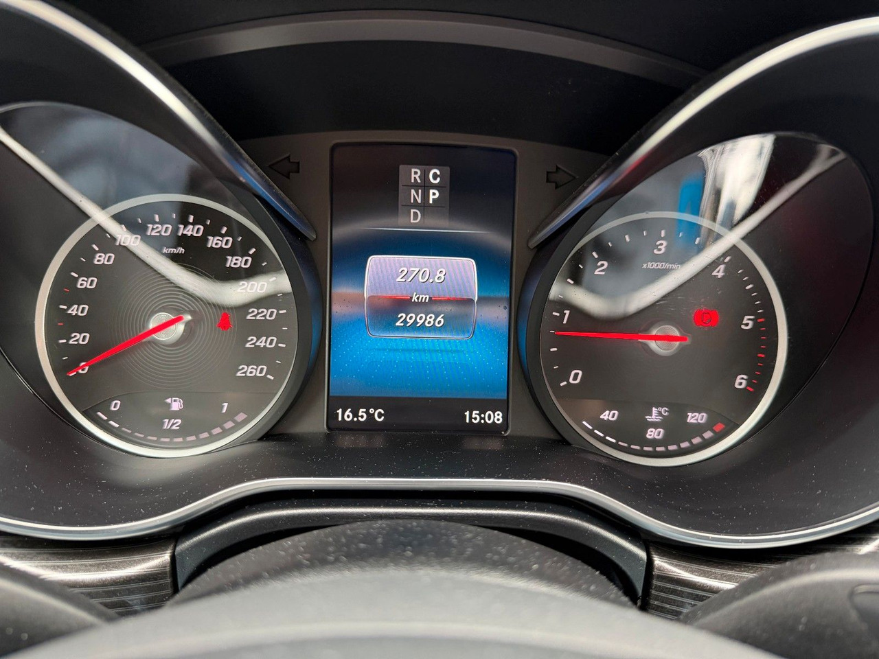 Passenger van Mercedes-Benz V 250 AVANTGARDE ED AHK Tisch 6Sitze: picture 13 Passenger van Mercedes-Benz V 250 AVANTGARDE ED AHK Tisch 6Sitze: picture 13