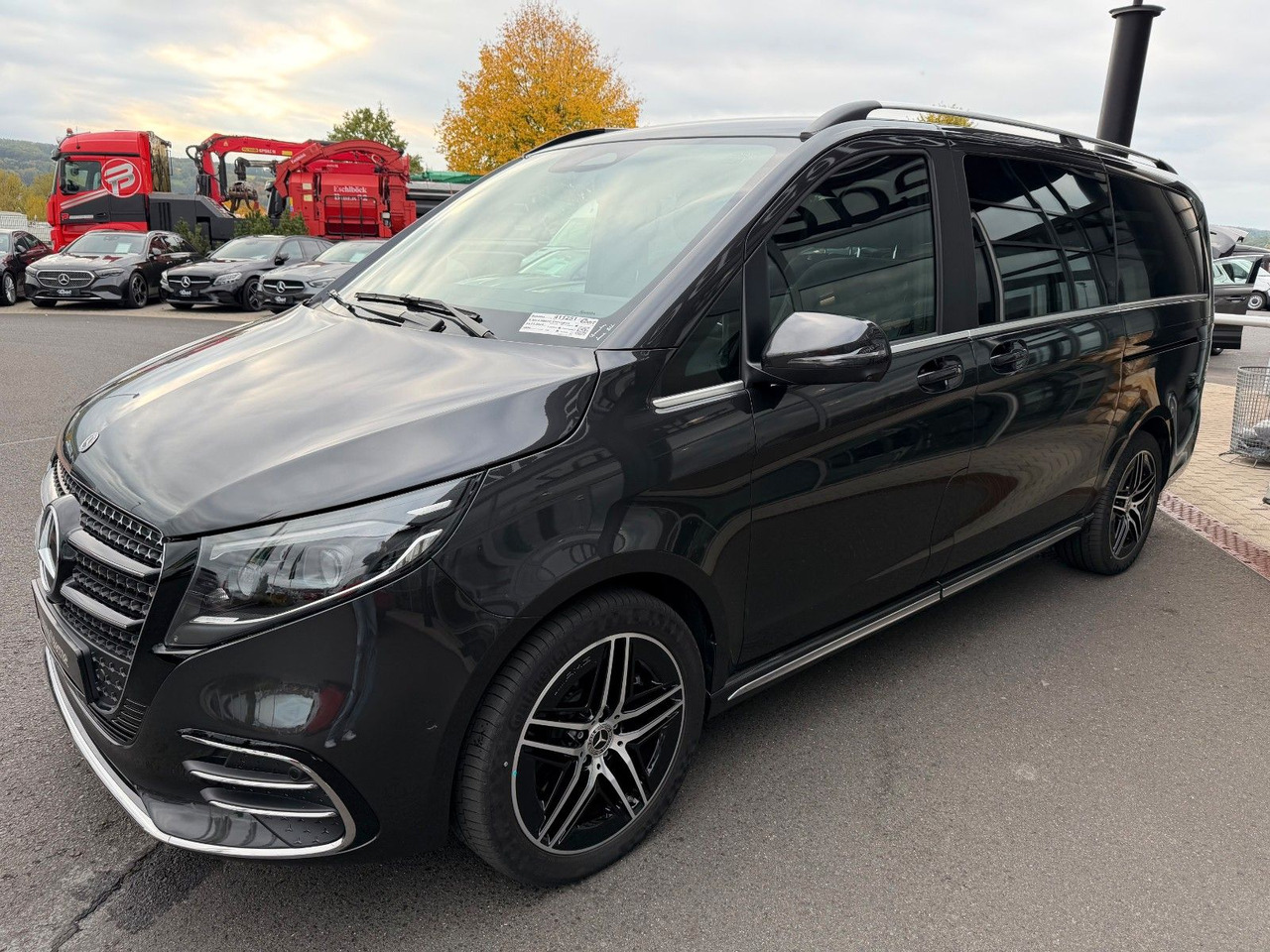 Mercedes-Benz V 300 d 4MATIC EXCLUSIVE AMG Panorama Standheiz - Station wagon: picture 3 Mercedes-Benz V 300 d 4MATIC EXCLUSIVE AMG Panorama Standheiz - Station wagon: picture 3