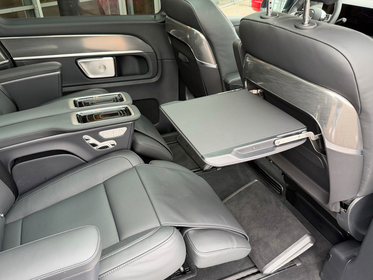 Passenger van Mercedes-Benz V 300 d 4MATIC EXCLUSIVE Luxus-Sitze AHK2,5to: picture 13