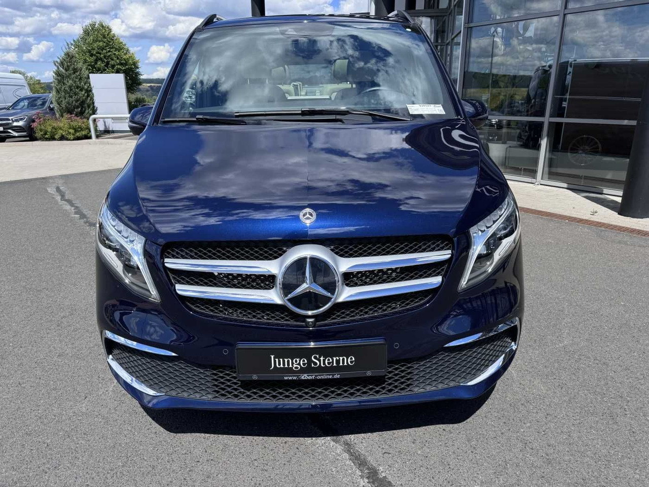 Mercedes-Benz V 300 d EXCLUSIVE EDITION DISTONIC Stdh Panorama - Car: picture 2 Mercedes-Benz V 300 d EXCLUSIVE EDITION DISTONIC Stdh Panorama - Car: picture 2