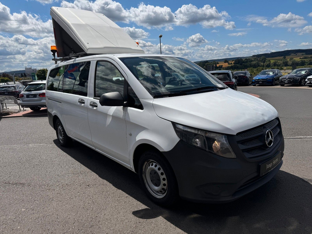 Passenger van Mercedes-Benz Vito 111 CDI Tourer Begleitfahrzeug BF3+ / WVZ: picture 23