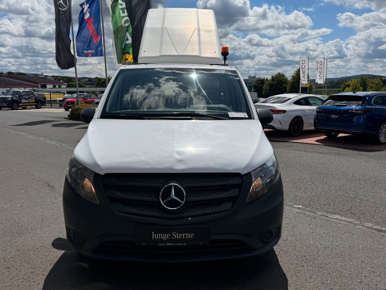 Passenger van Mercedes-Benz Vito 111 CDI Tourer Begleitfahrzeug BF3+ / WVZ: picture 22