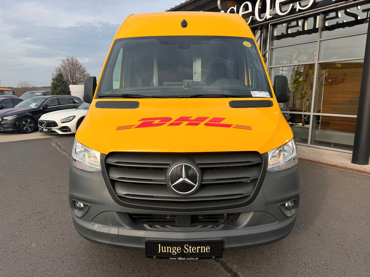 Mercedes-Benz eSprinter 312 DHL Regal KEP-Ausbau - Panel van, Electric van: picture 2 Mercedes-Benz eSprinter 312 DHL Regal KEP-Ausbau - Panel van, Electric van: picture 2