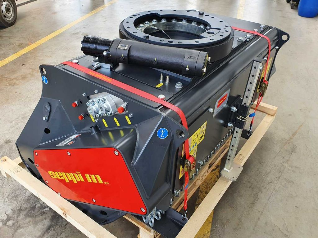 Seppi M. BMS 125 / 13-30t Forstmulcher Drehmotor - Forestry mulcher: picture 5 Seppi M. BMS 125 / 13-30t Forstmulcher Drehmotor - Forestry mulcher: picture 5