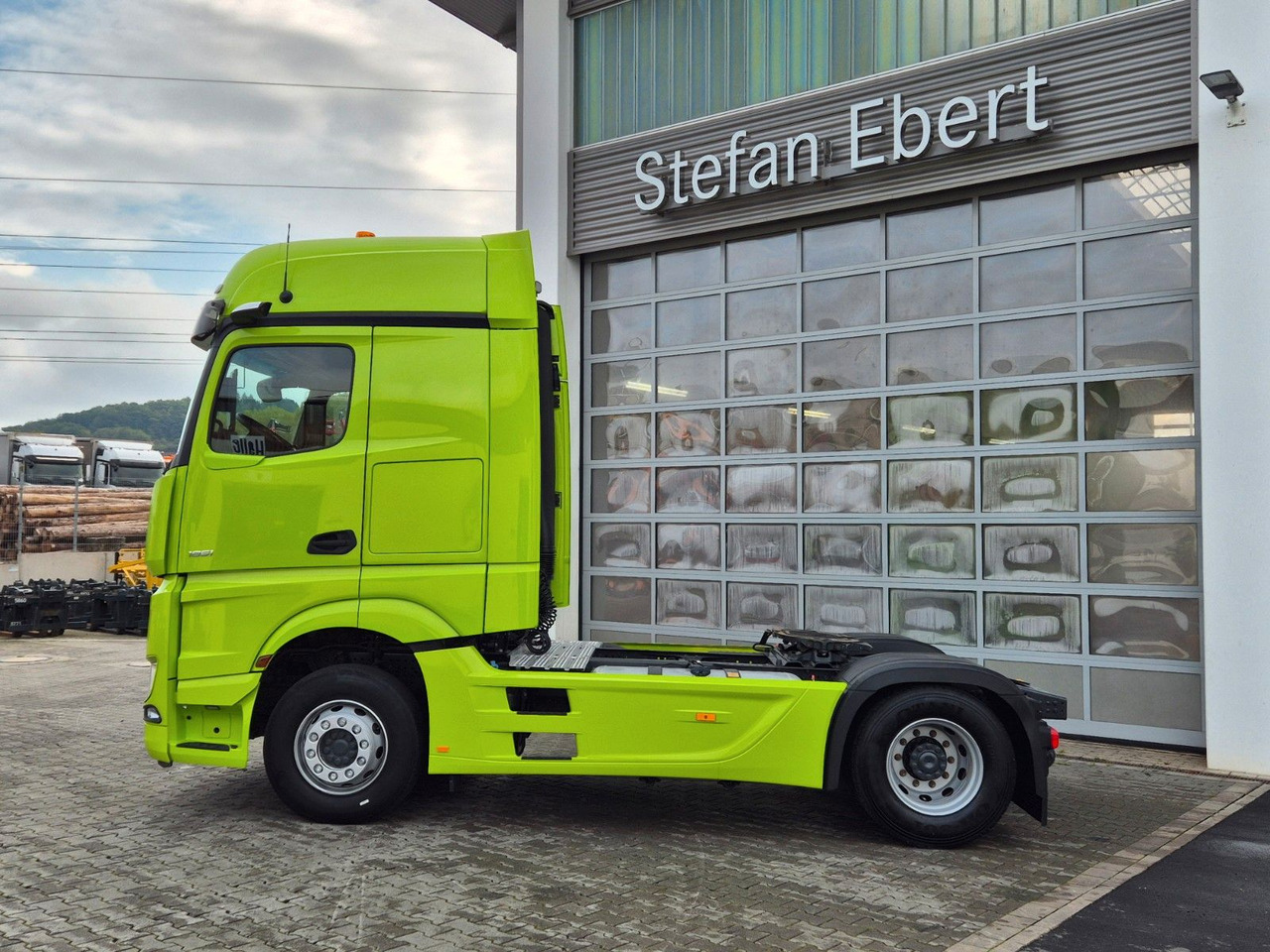 Mercedes-Benz Actros 1851 LS Öl-Retarder Standklima Mirror Big - Tractor truck: picture 5 Mercedes-Benz Actros 1851 LS Öl-Retarder Standklima Mirror Big - Tractor truck: picture 5