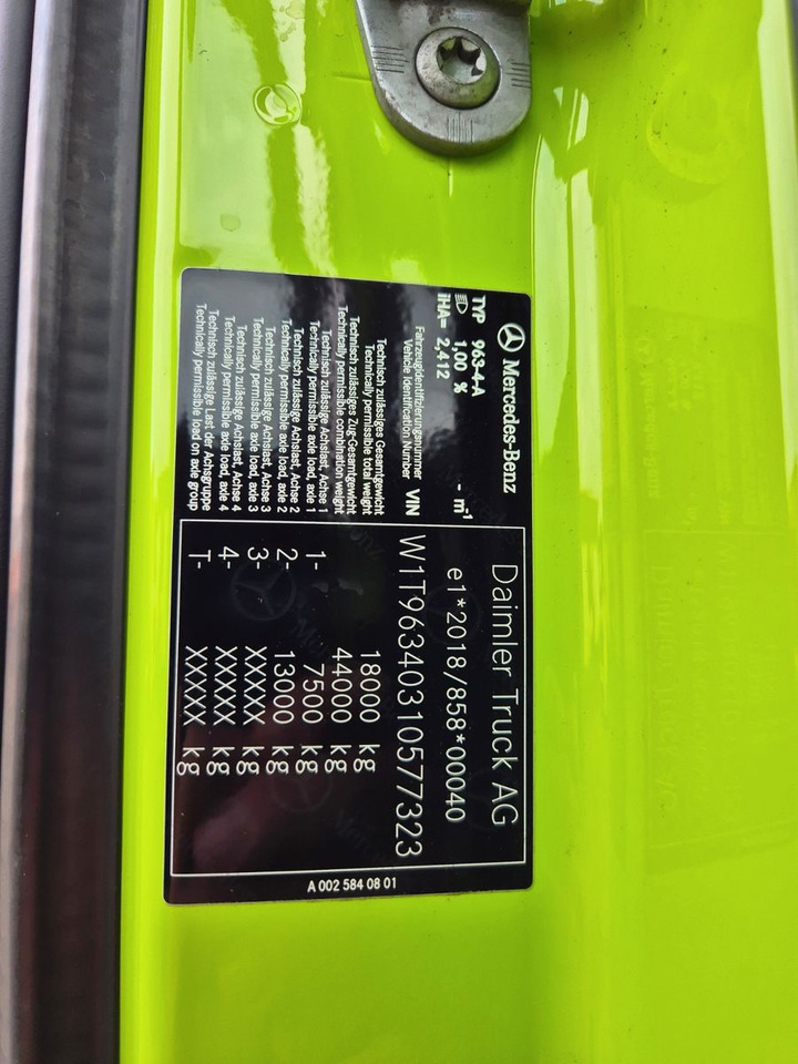 Tractor truck Mercedes-Benz Actros 1851 LS Öl-Retarder Standklima Mirror Big: picture 30