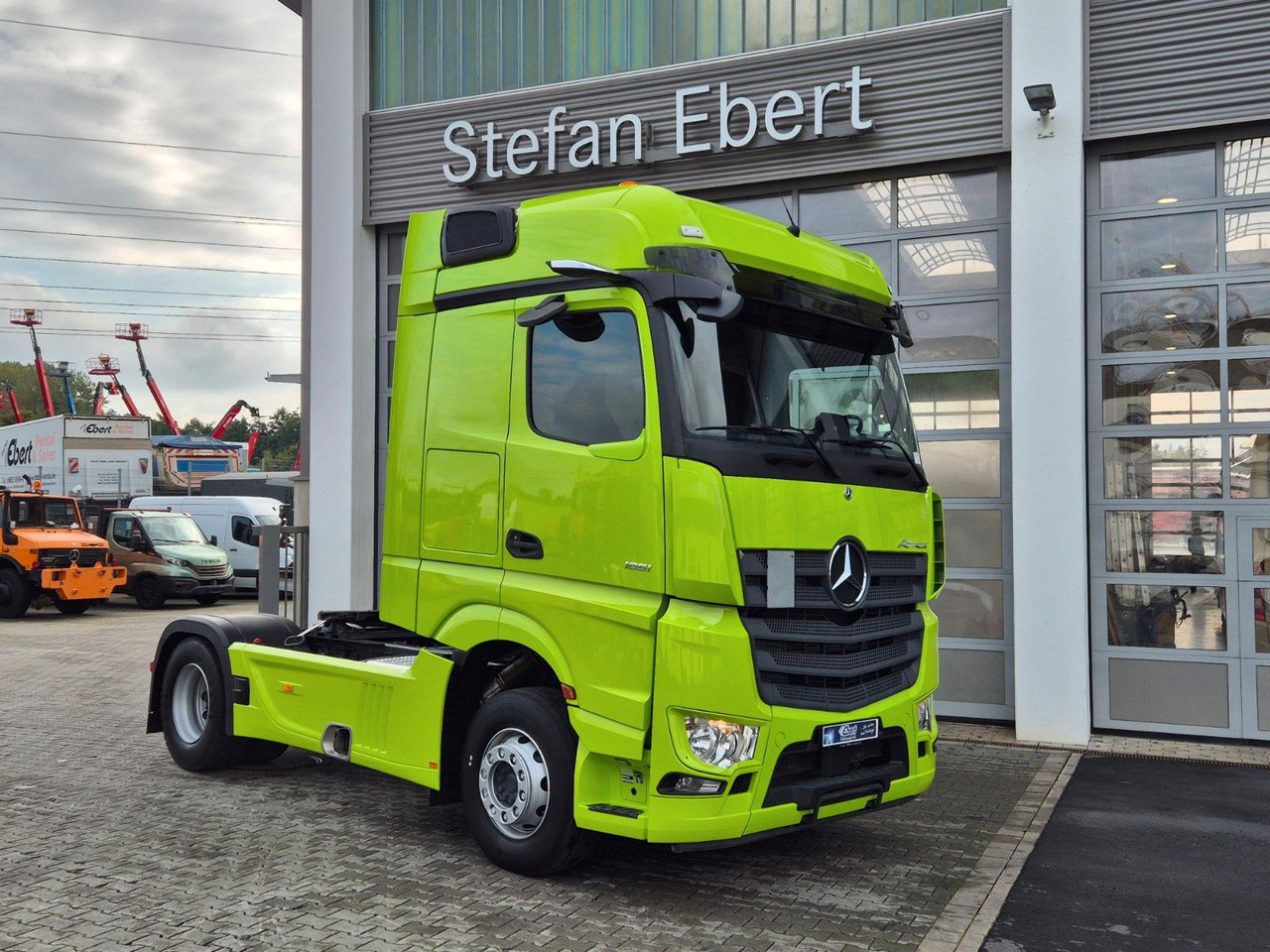 Mercedes-Benz Actros 1851 LS Öl-Retarder Standklima Mirror Big - Tractor truck: picture 4 Mercedes-Benz Actros 1851 LS Öl-Retarder Standklima Mirror Big - Tractor truck: picture 4