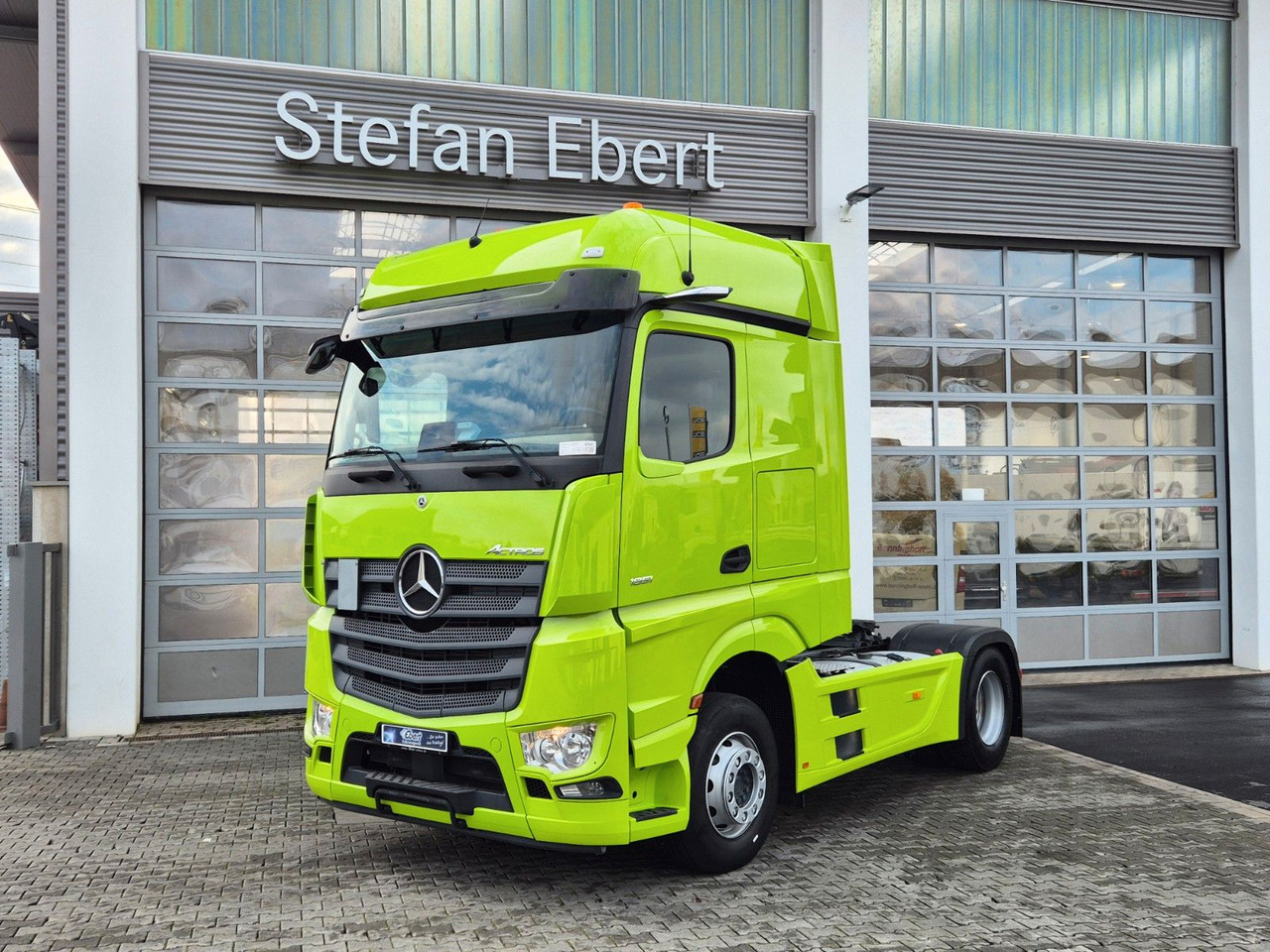 Mercedes-Benz Actros 1851 LS Öl-Retarder Standklima Mirror Big - Tractor truck: picture 3 Mercedes-Benz Actros 1851 LS Öl-Retarder Standklima Mirror Big - Tractor truck: picture 3
