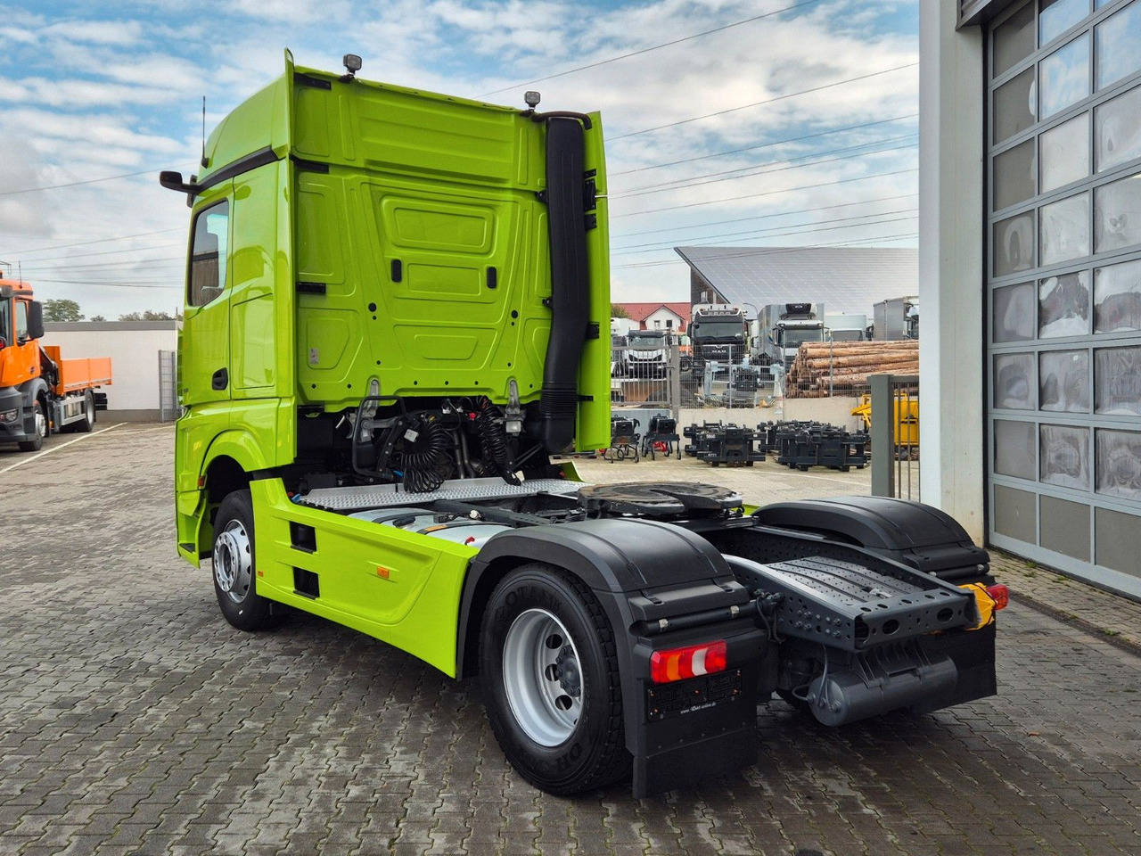 Tractor truck Mercedes-Benz Actros 1851 LS Öl-Retarder Standklima Mirror Big: picture 7