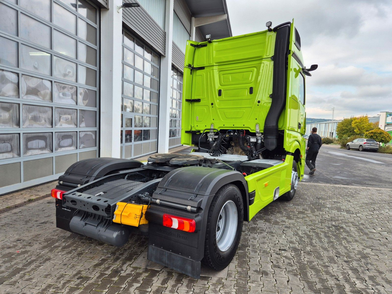 Tractor truck Mercedes-Benz Actros 1851 LS Öl-Retarder Standklima Mirror Big: picture 29