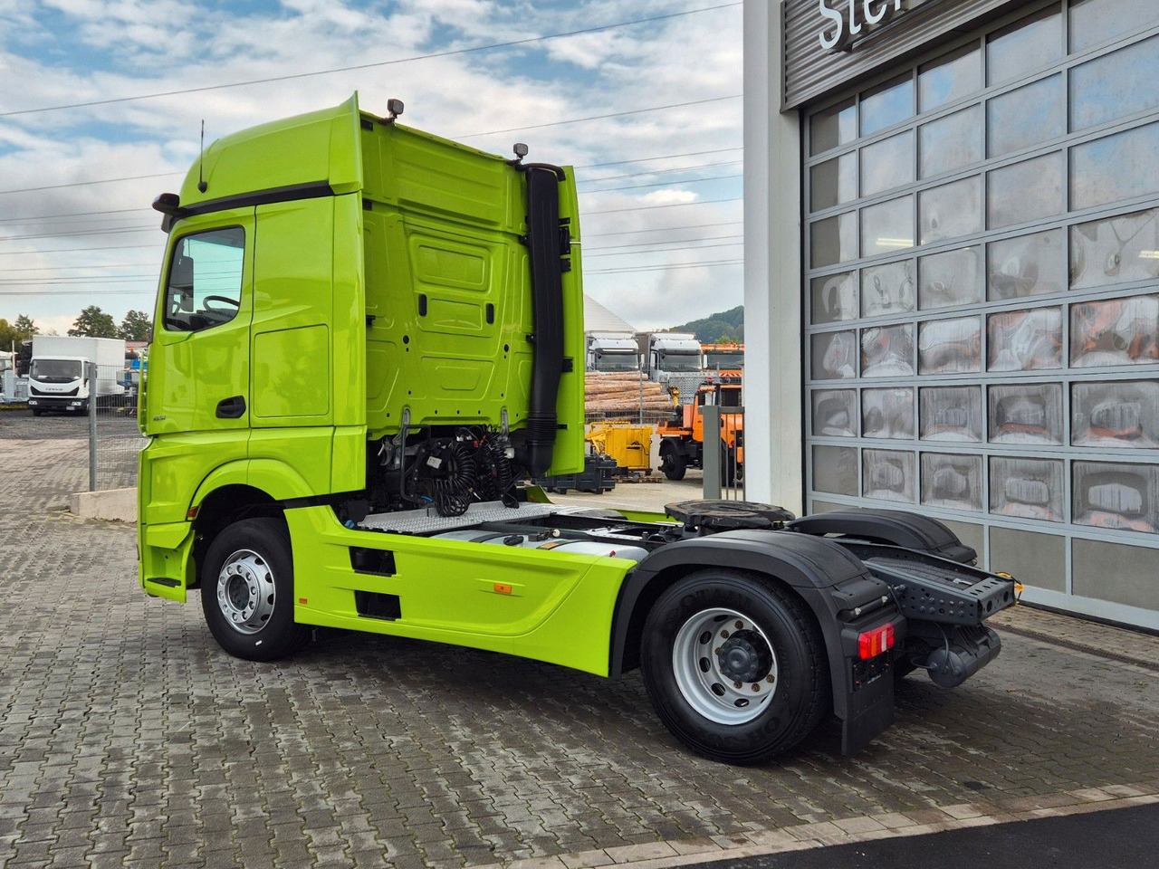 Tractor truck Mercedes-Benz Actros 1851 LS Öl-Retarder Standklima Mirror Big: picture 26
