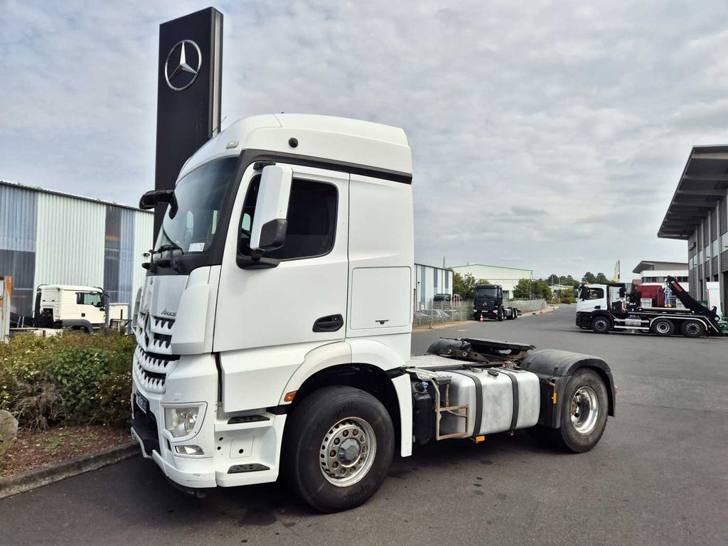 Mercedes-Benz Arocs 1845 LS 4x4 HAD Retarder Hydraulik Navi Mercedes-Benz Arocs 1845 LS 4x4 HAD Retarder Hydraulik Navi - Tractor truck: picture 2 Mercedes-Benz Arocs 1845 LS 4x4 HAD Retarder Hydraulik Navi Mercedes-Benz Arocs 1845 LS 4x4 HAD Retarder Hydraulik Navi - Tractor truck: picture 2