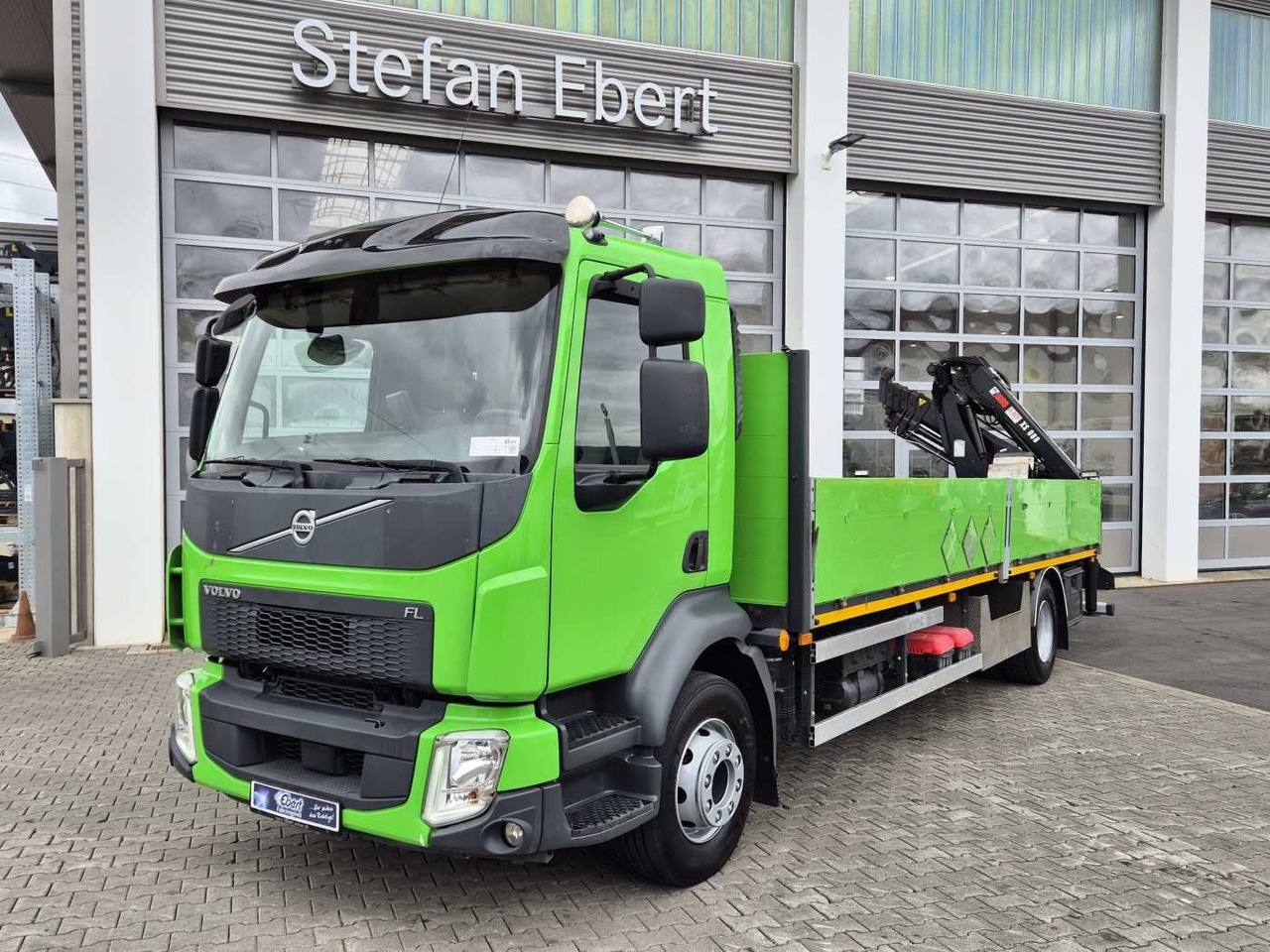 Volvo FL 42 R Kran Hiab XS 088 Funk bis 14 m! Kamera - Dropside/ Flatbed truck, Crane truck: picture 2 Volvo FL 42 R Kran Hiab XS 088 Funk bis 14 m! Kamera - Dropside/ Flatbed truck, Crane truck: picture 2