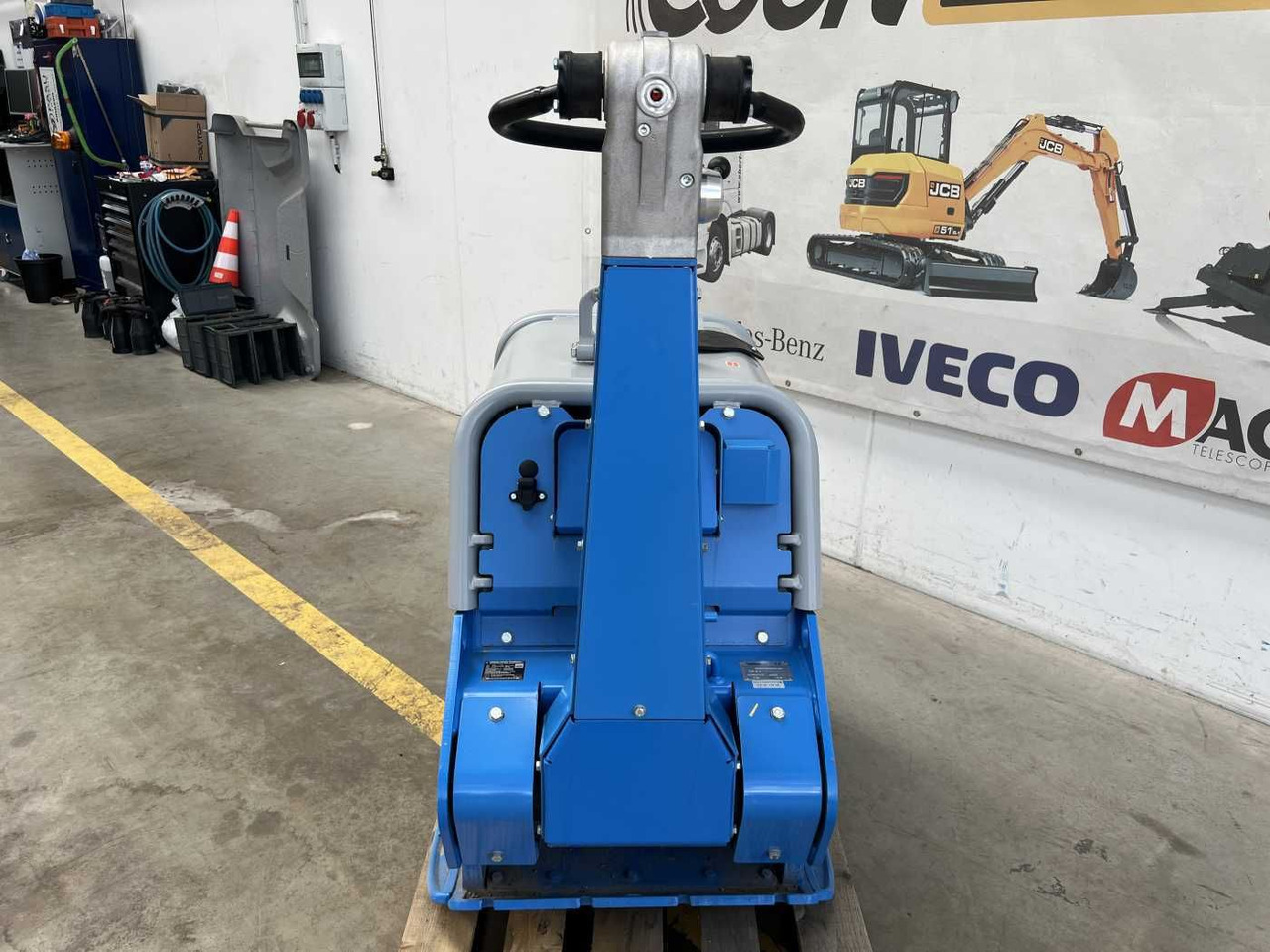 Weber CR 9 Hatz-Diesel / 736kg / E-Start / DEMO - Vibroplate: picture 5 Weber CR 9 Hatz-Diesel / 736kg / E-Start / DEMO - Vibroplate: picture 5