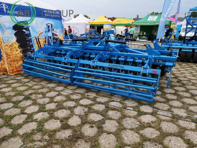 Agristal BTH hydraulic folding disc harrow 4.5 m - Disc harrow: picture 1 Agristal BTH hydraulic folding disc harrow 4.5 m - Disc harrow: picture 1