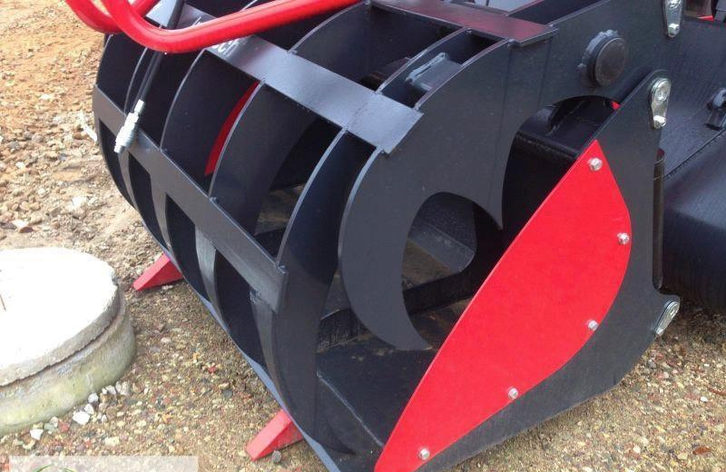 Inter-Tech Bucket Grab with Burnt Teeth 1.5 m – SLK06 - Attachment for Agricultural machinery: picture 2 Inter-Tech Bucket Grab with Burnt Teeth 1.5 m – SLK06 - Attachment for Agricultural machinery: picture 2