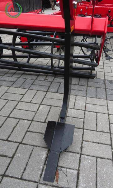 Awemak modular subsoiler Shorti (3 teeth) - Subsoiler: picture 4 Awemak modular subsoiler Shorti (3 teeth) - Subsoiler: picture 4