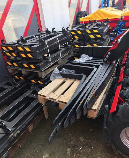 Euro frame pallet forks ON STOCK - Forks for Agricultural machinery: picture 1 Euro frame pallet forks ON STOCK - Forks for Agricultural machinery: picture 1