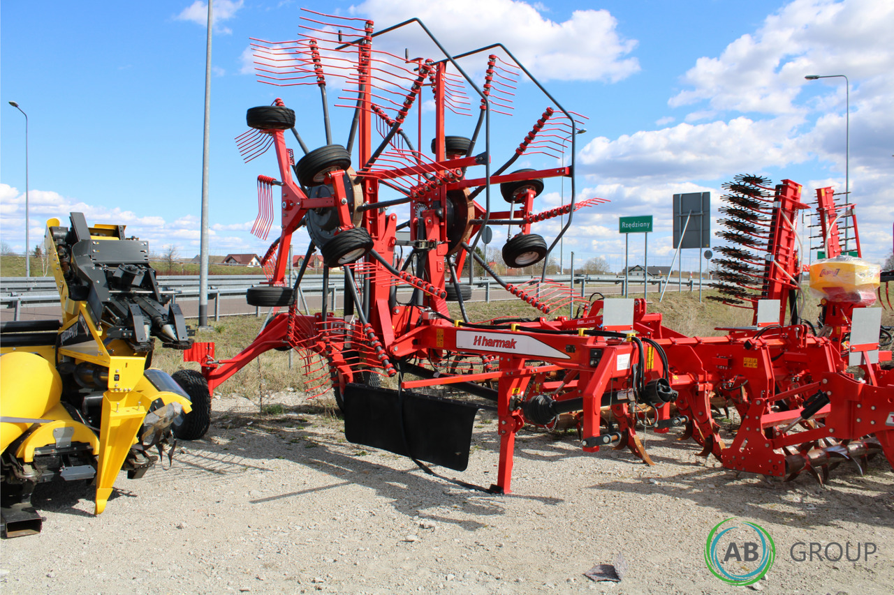 Harmak HT-745 double-rotor rake - Tedder/ Rake: picture 1 Harmak HT-745 double-rotor rake - Tedder/ Rake: picture 1