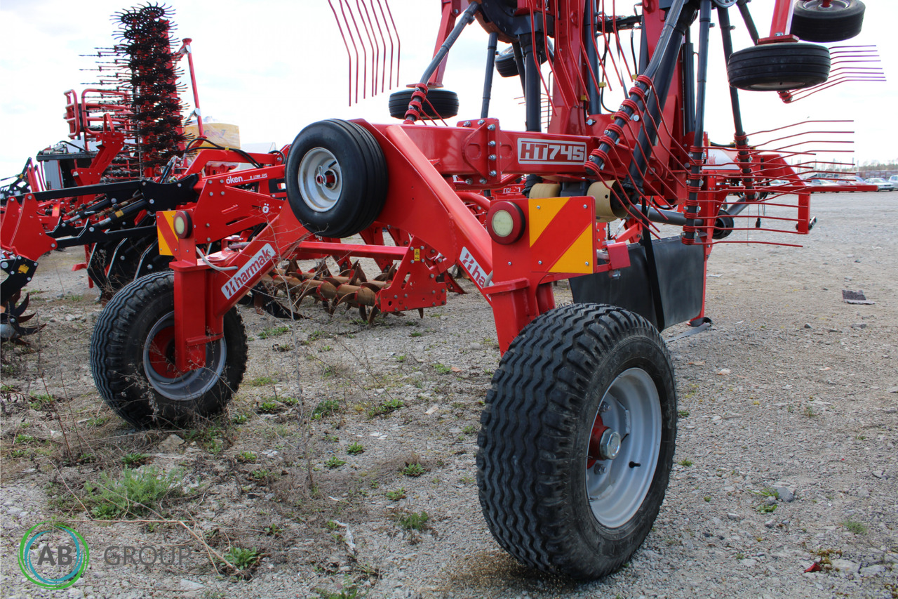 Harmak HT-745 double-rotor rake - demo version - Tedder/ Rake: picture 4 Harmak HT-745 double-rotor rake - demo version - Tedder/ Rake: picture 4